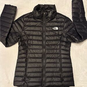 🆕 North Face Women’s Sierra Peak Down Jacket 🆕